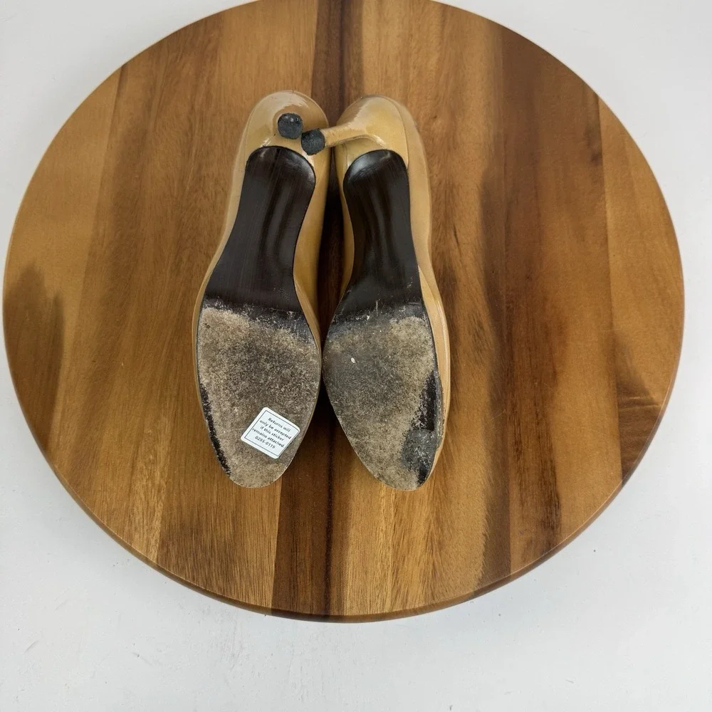 Stuart Weitzman size narrow